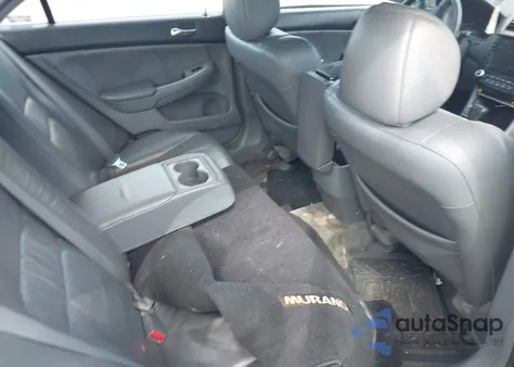 2005 Honda Accord 3.0 Ex z USA, uszkodzony, nr VIN 1HGCM66555A037412